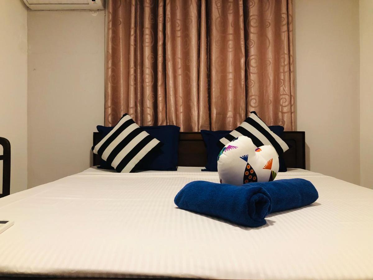 Honey Beach 尼甘布 外观 照片