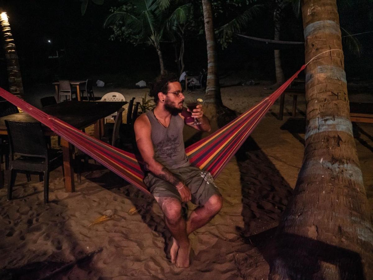 Honey Beach 尼甘布 外观 照片