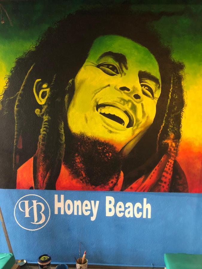 Honey Beach 尼甘布 外观 照片
