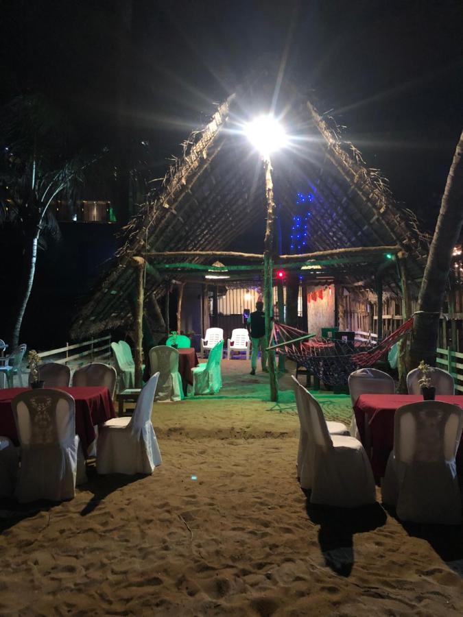 Honey Beach 尼甘布 外观 照片