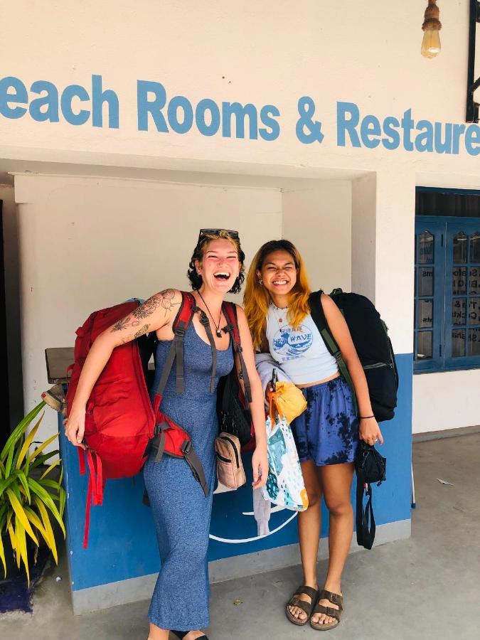 Honey Beach 尼甘布 外观 照片