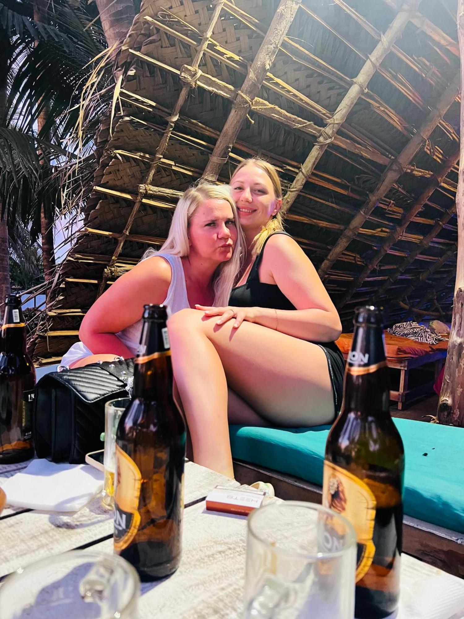 Honey Beach 尼甘布 外观 照片